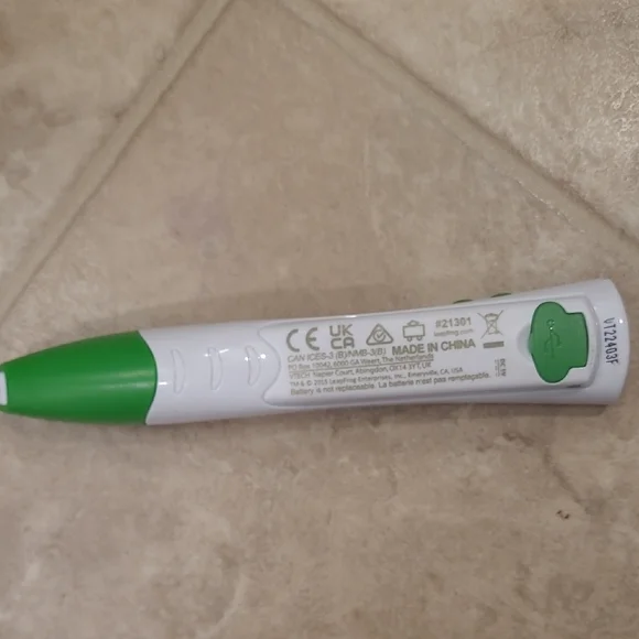 LeapFrog LeapReader with Books - Picture 5 of 5